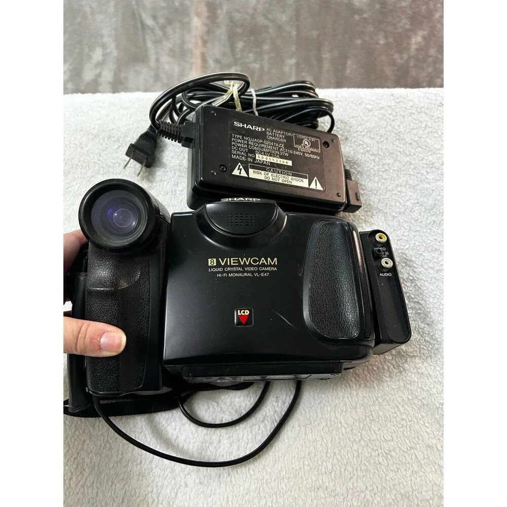 Vintage Sharp Viewcam VL-E47 8mm Camcorder Video Camera Parts Repair w/ Charger